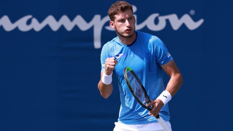 Carreno Busta Clinches Victory Over Shevchenko at ATP Winston-Salem Open 2024 in Tennis