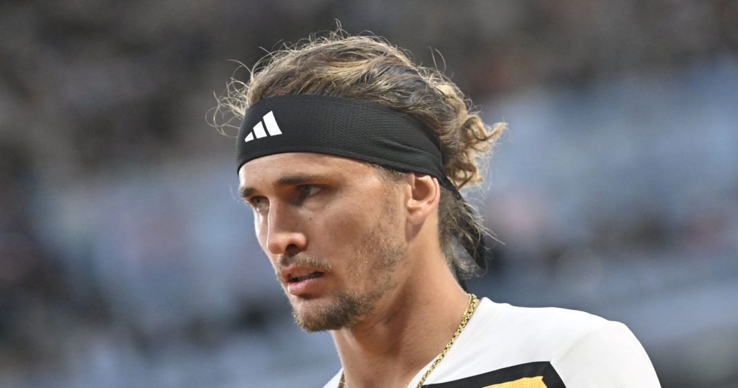 zverev-pulls-out-of-china-open-to-focus-on-recovery