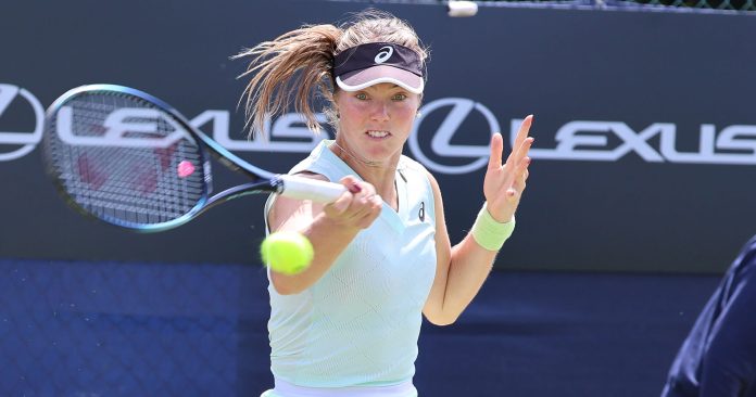 gadecki-defeats-stefanini-at-wta-guadalajara-125-open-2024-tennis